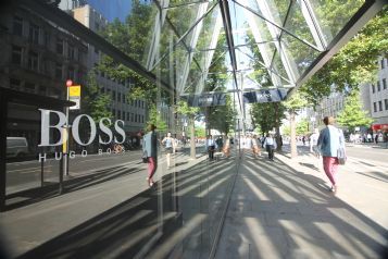 Hugo boss deals travel line